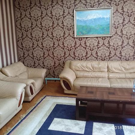 Rise Hotel Almaty Bagian luar foto