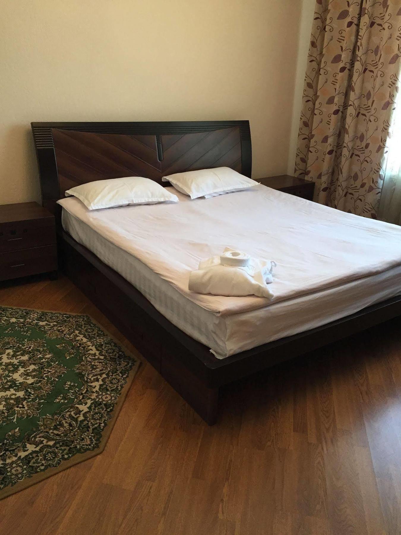 Rise Hotel Almaty Bagian luar foto