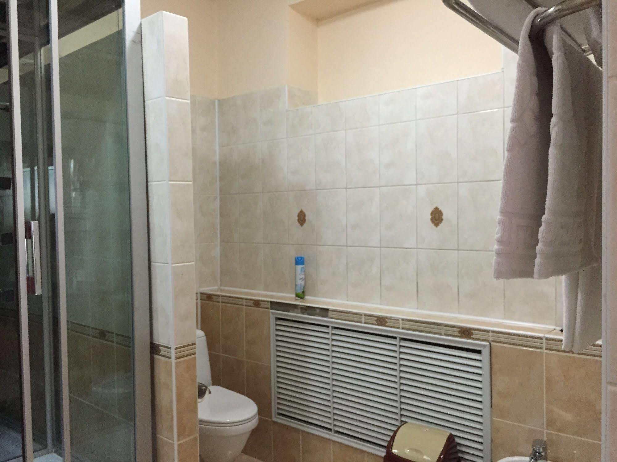 Rise Hotel Almaty Bagian luar foto