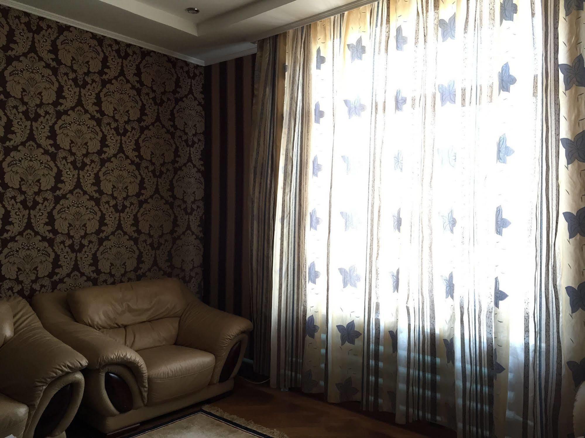 Rise Hotel Almaty Bagian luar foto