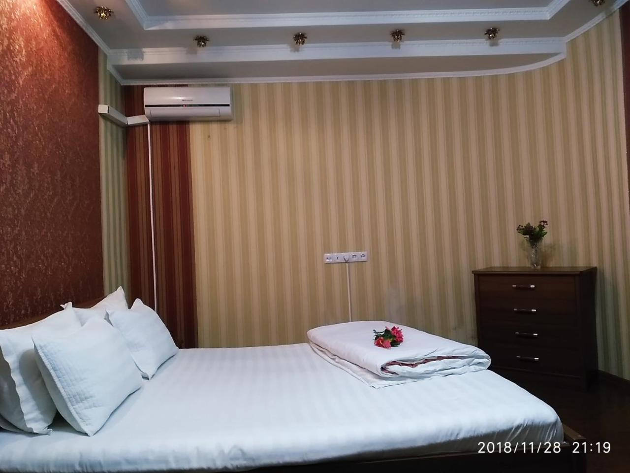 Rise Hotel Almaty Bagian luar foto